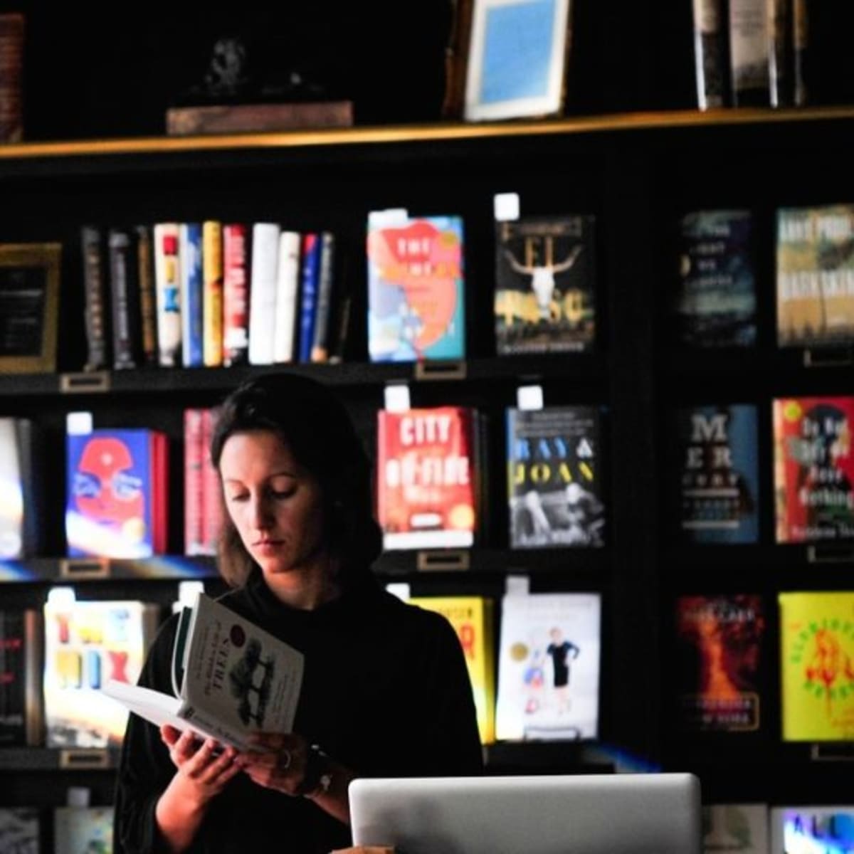  Your Independent Bookstore for Digital Audiobooks